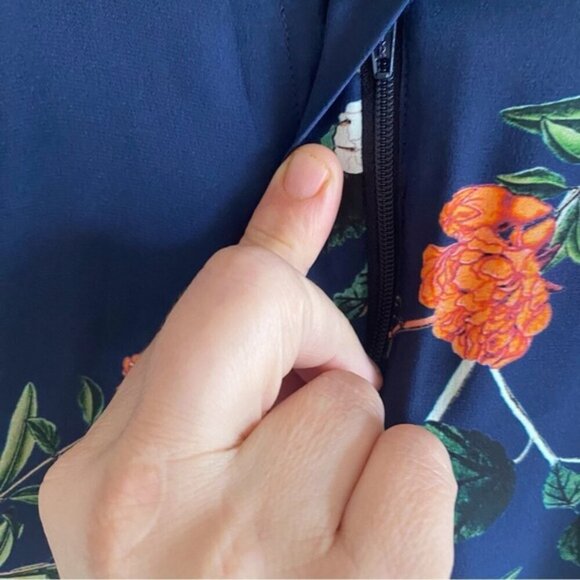 PARKER Pants Woman 2 Malolo Navy Daphne Joggers Silk Floral Mid Rise Pockets - Picture 6 of 16